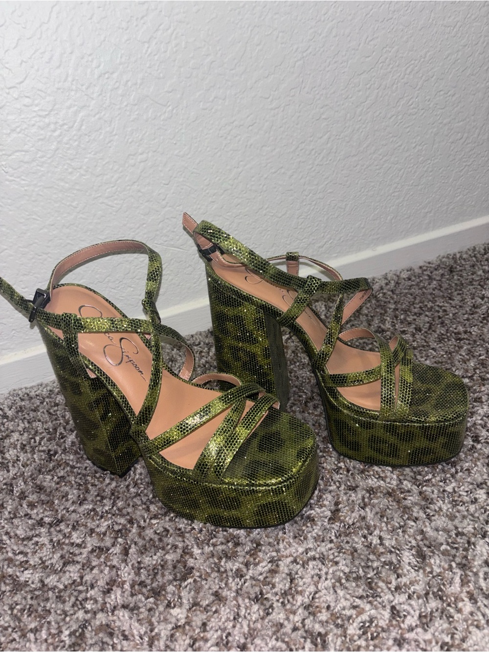 Jessica Simpson Green Snake-Print Platform Sandals